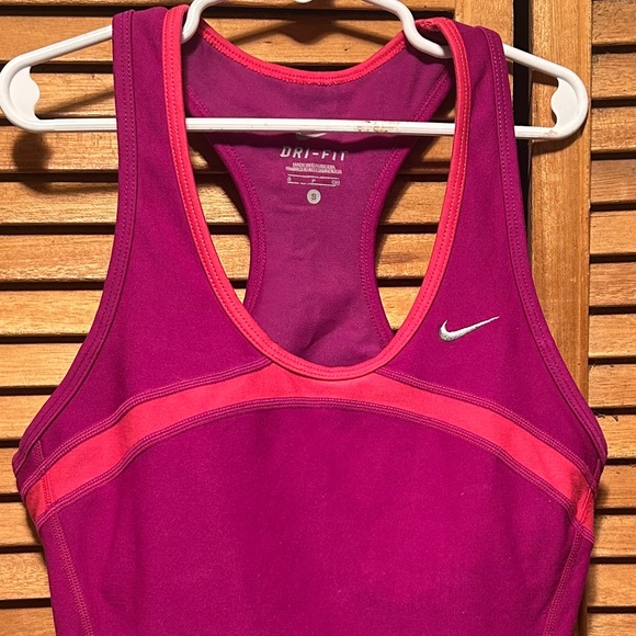 Nike Dri-Fit Raspberry & Pink Racerback Workout Top - Picture 3 of 16